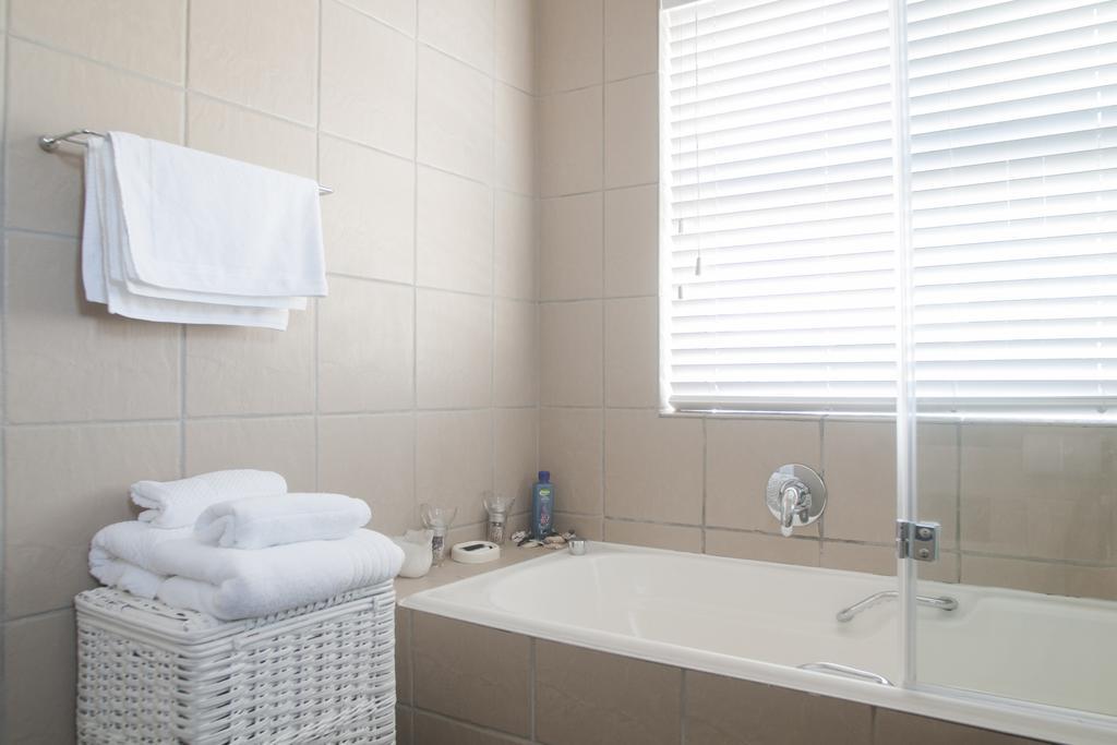 Guest house Anchor Bay 3*