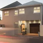 Anchor Bay Guest House