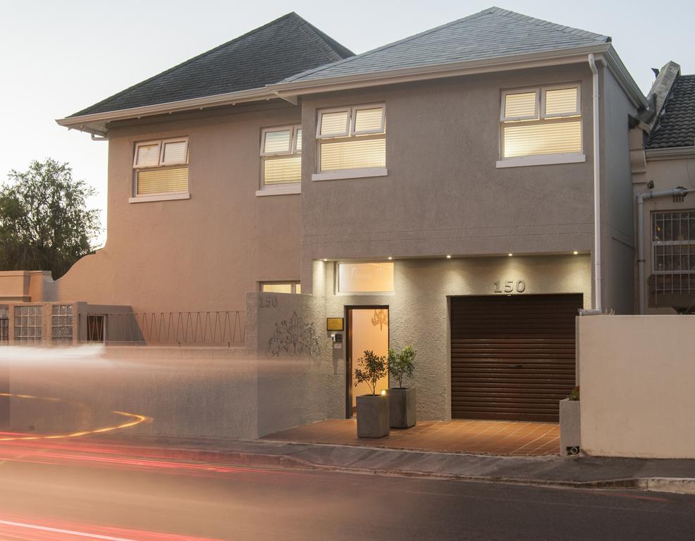 Anchor Bay Guest house Cape Town